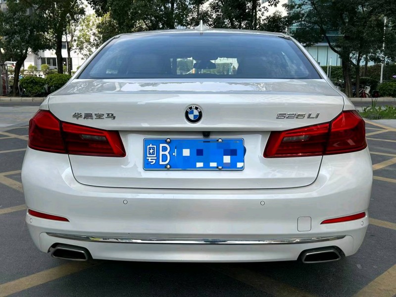 广州20年宝马5系9