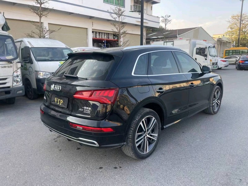广州20年奥迪Q58