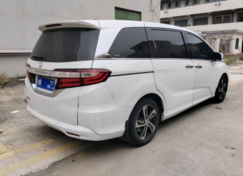 广州17年本田奥德赛8