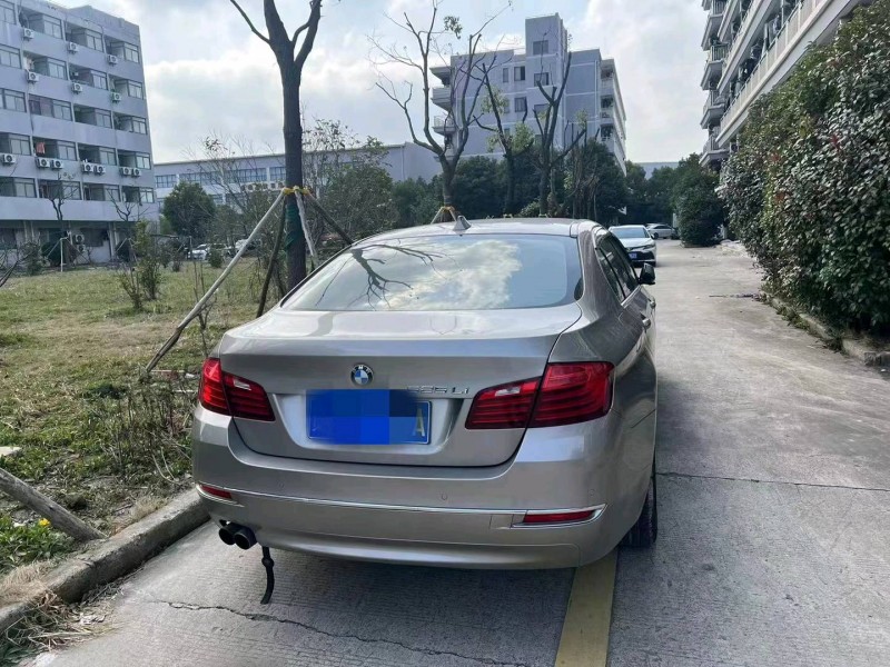 广州16年宝马5系9