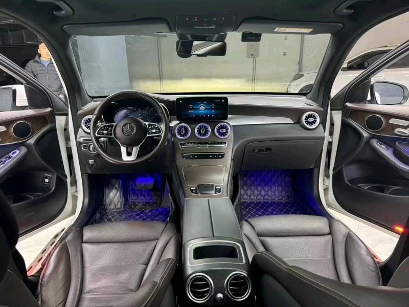 成都20年奔驰GLC5