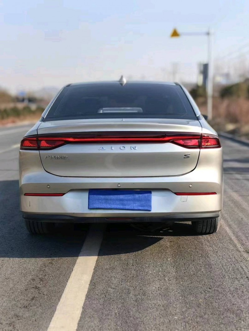 邯郸23年传祺埃安S5808