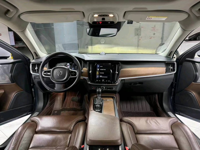 成都18年沃尔沃S908