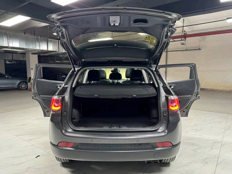 成都18年Jeep指南者7