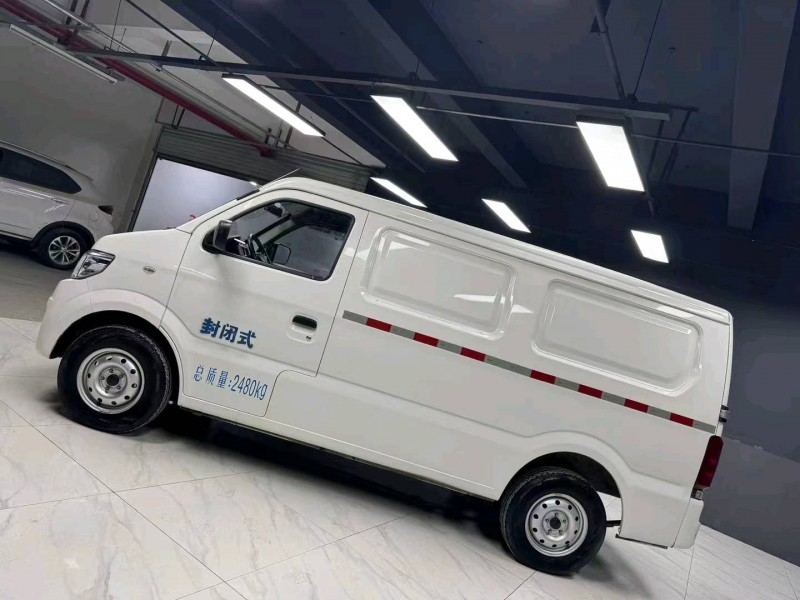 成都22年长安汽车之星6