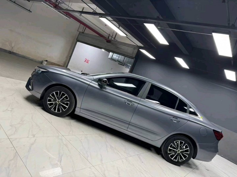 成都23年荣威i56