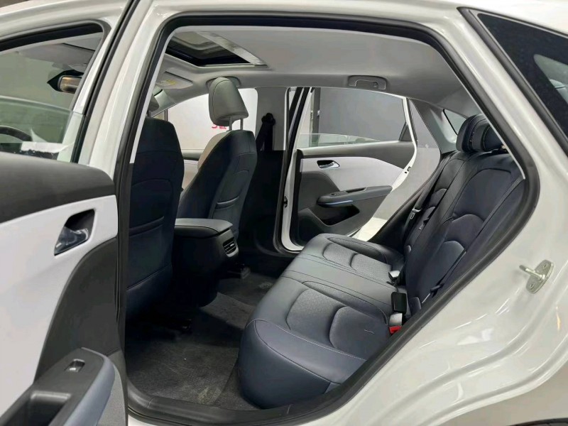 成都24年雪佛兰科鲁泽7