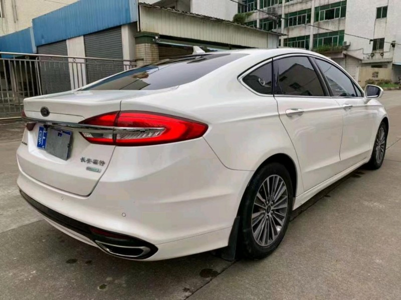 中山17年福特蒙迪欧4