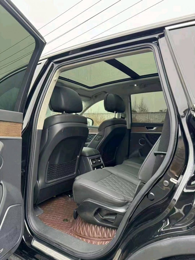 邯郸21年红旗HS76