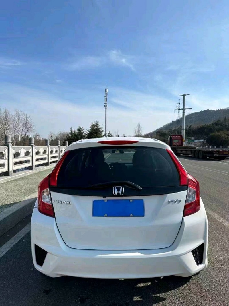 东营16年本田飞度6