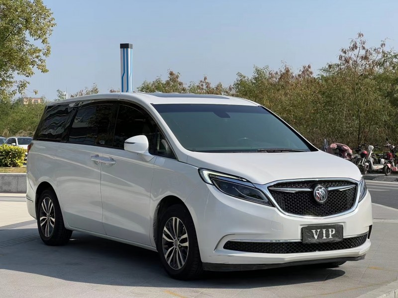 东莞19年别克GL82