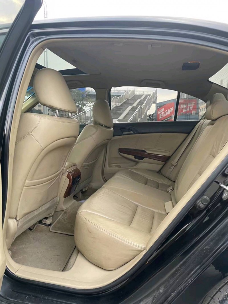 广州11年本田雅阁6