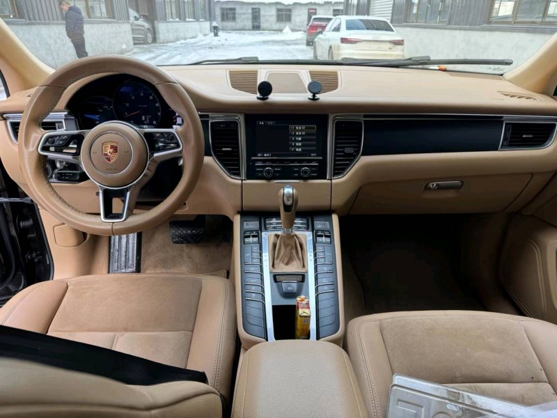 徐州16年保时捷Macan8