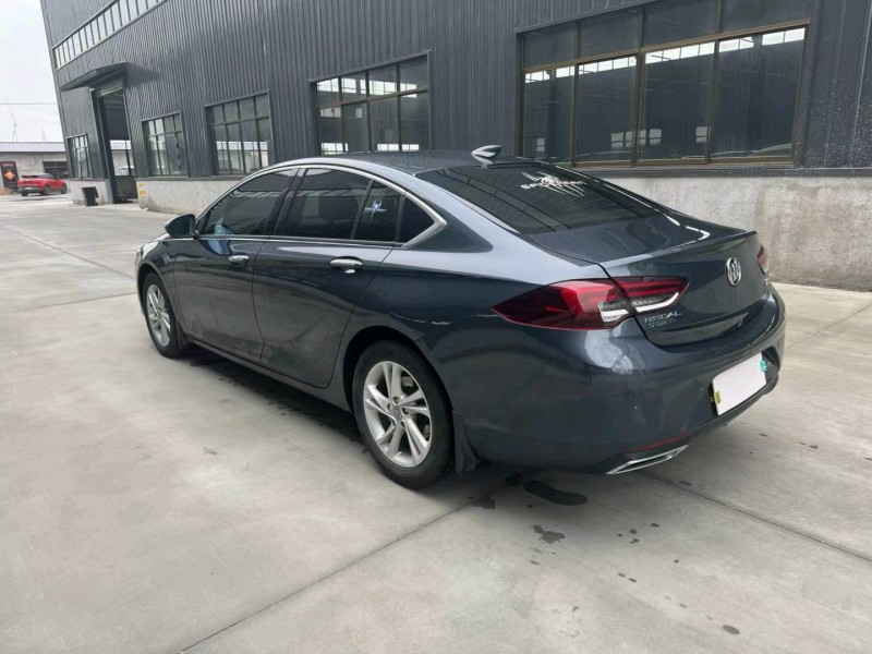 徐州21年别克君威5