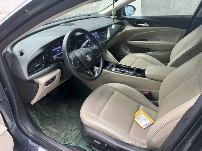 徐州21年别克君威9