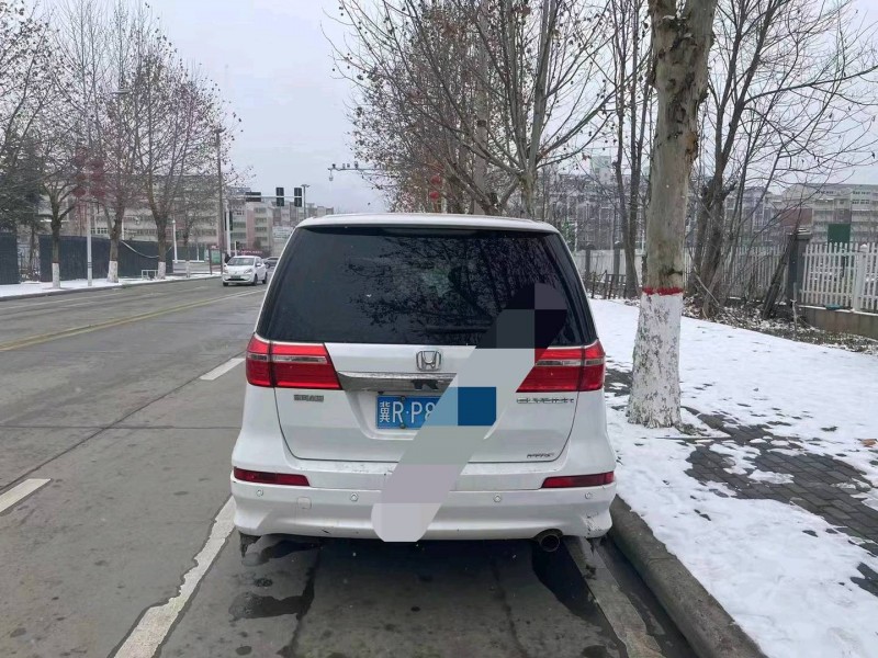 郑州16年本田艾力绅6