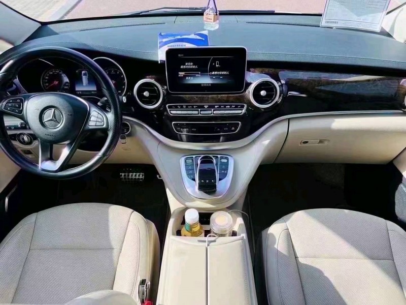 聊城20年奔驰V8