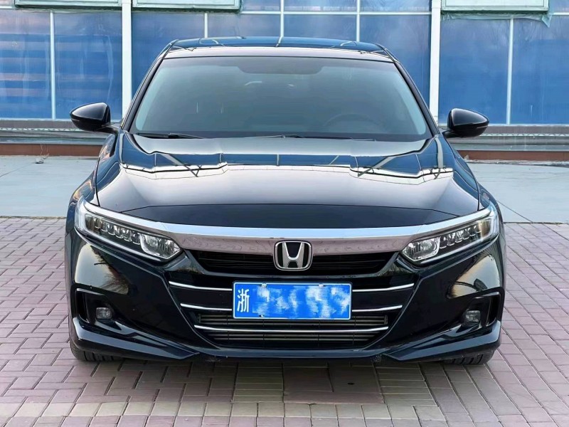 石家庄22年本田雅阁1