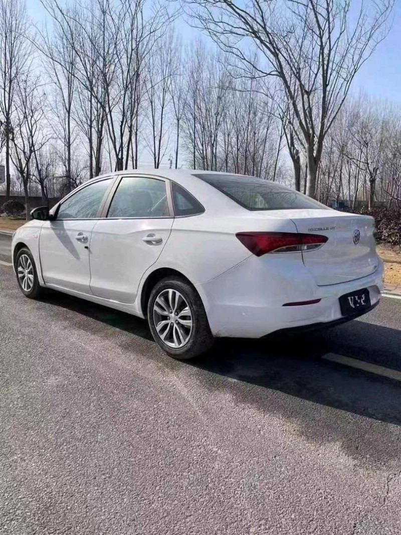 枣庄23年别克英朗8