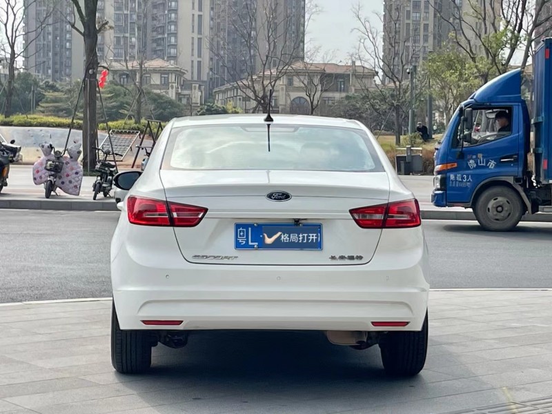 东莞18年福特福睿斯9