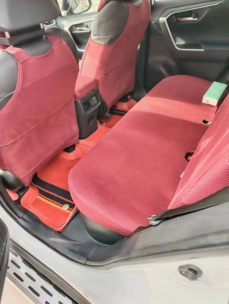 邢台23年丰田RAV4荣放8