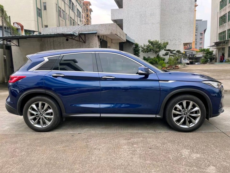 中山21年英菲尼迪QX502