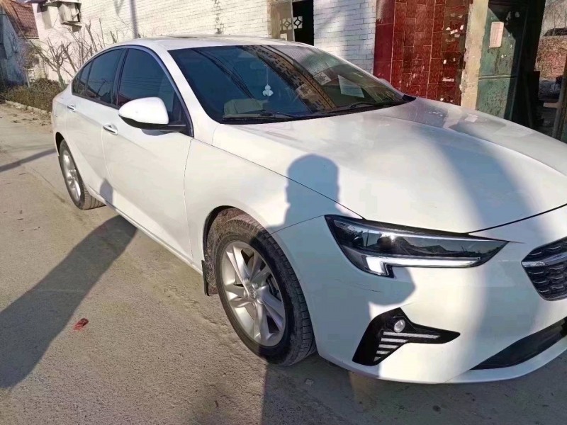 济南21年别克君威3