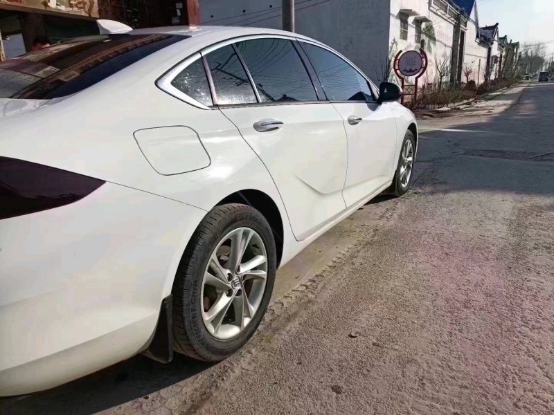 济南21年别克君威4