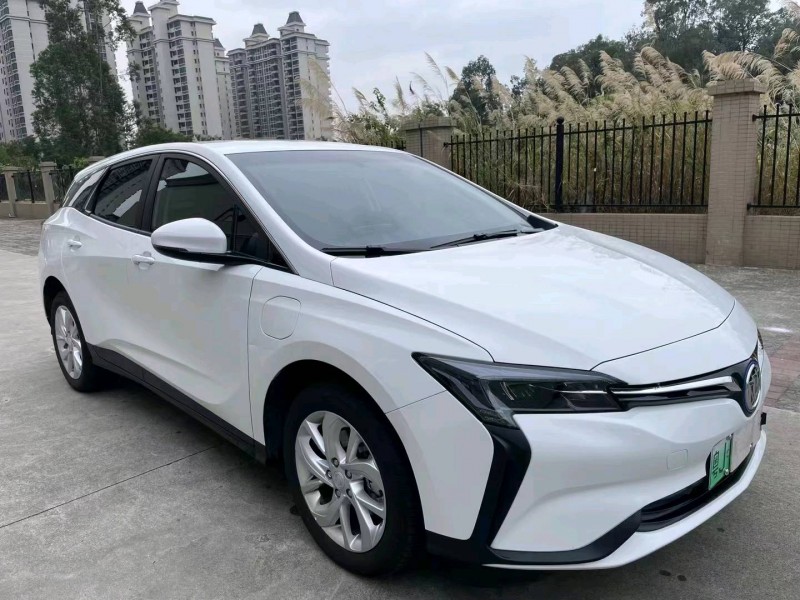 江门23年别克微蓝3