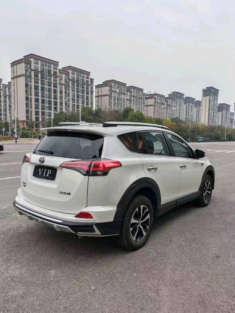 马鞍山18年丰田RAV45