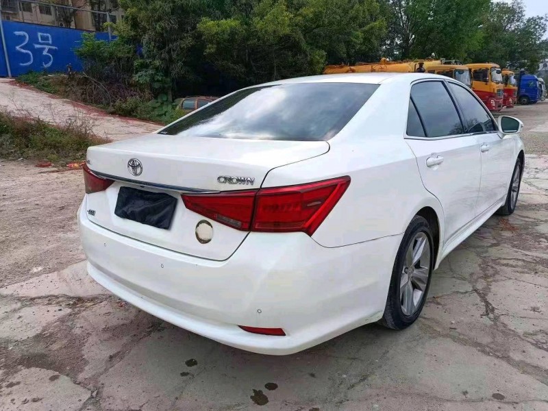 邯郸17年丰田皇冠7