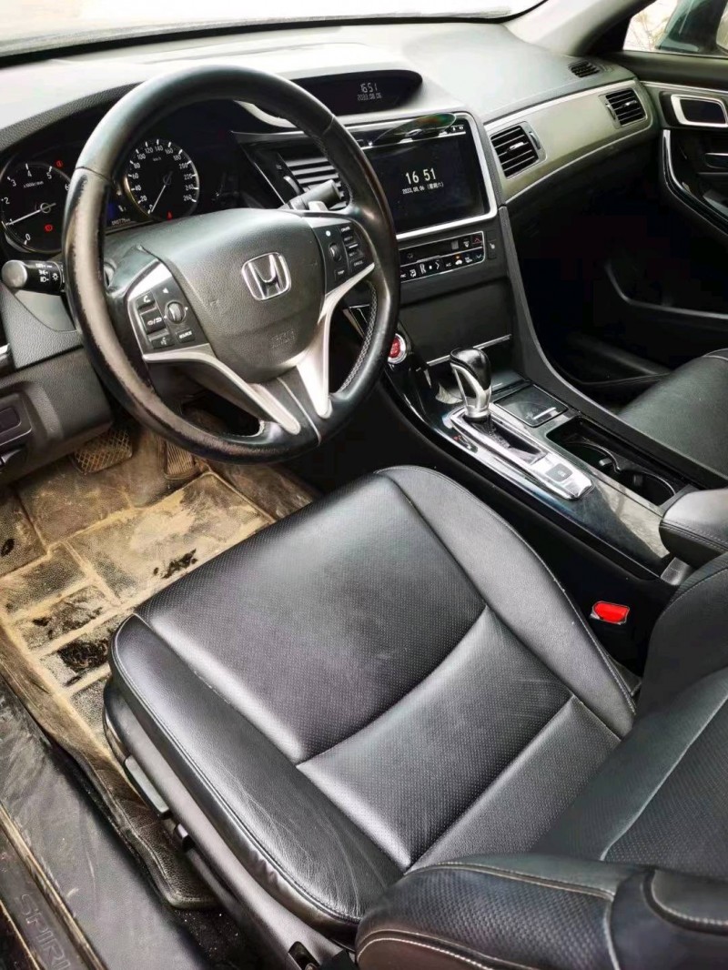 东营16年本田思铂睿7