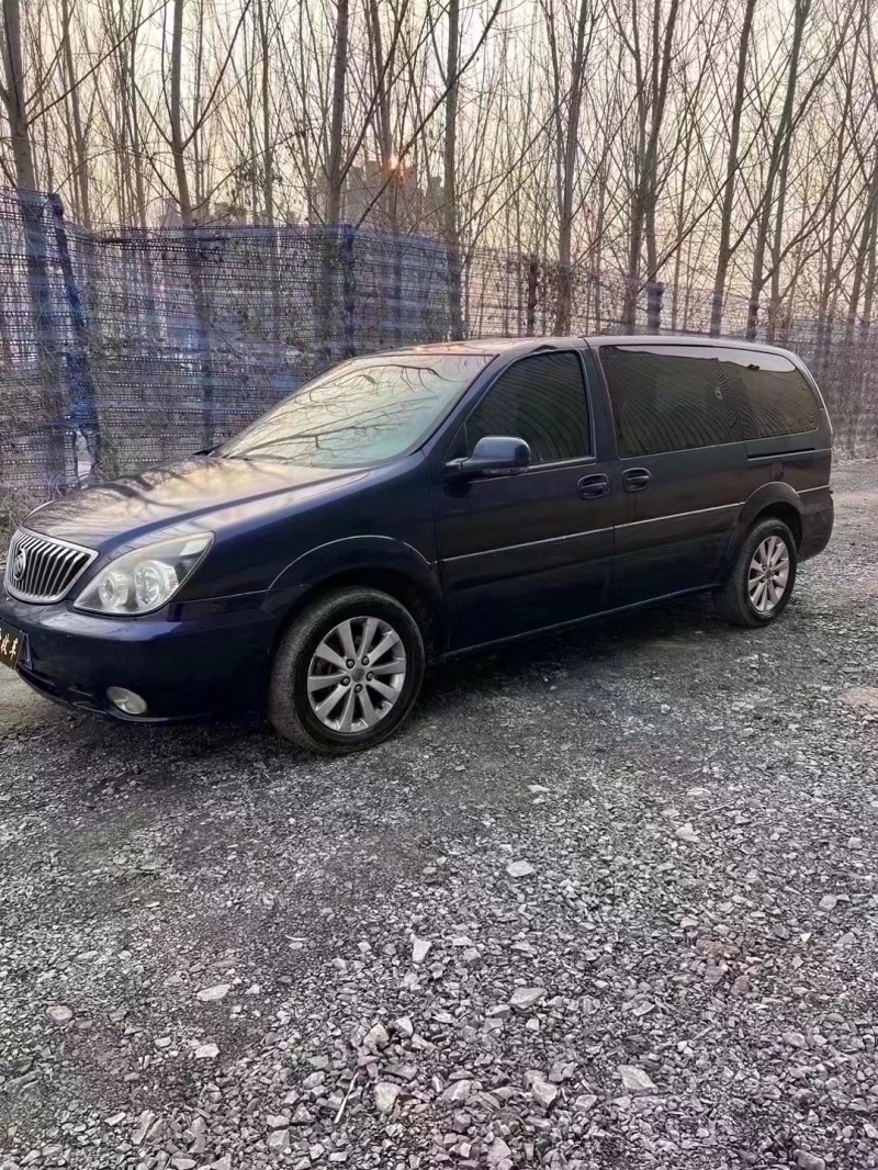 菏泽11年别克GL82