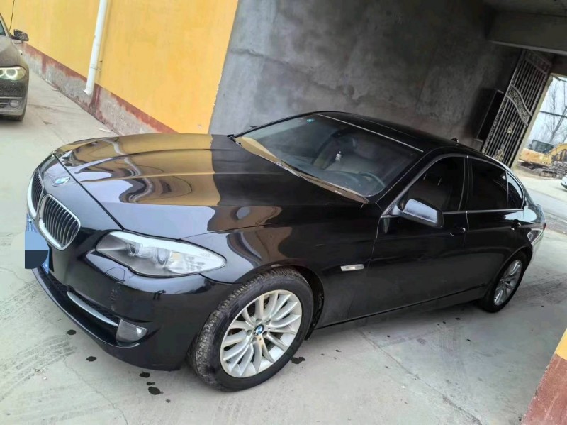 保定12年宝马5系3