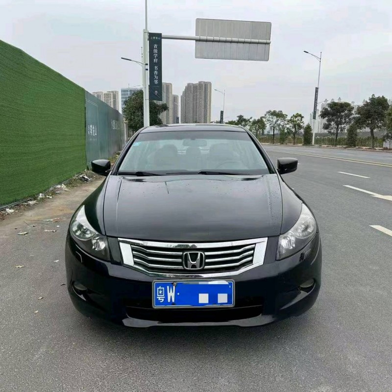 珠海08年本田雅阁1
