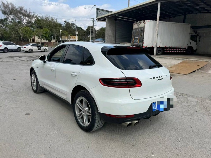 珠海16年保时捷Macan7