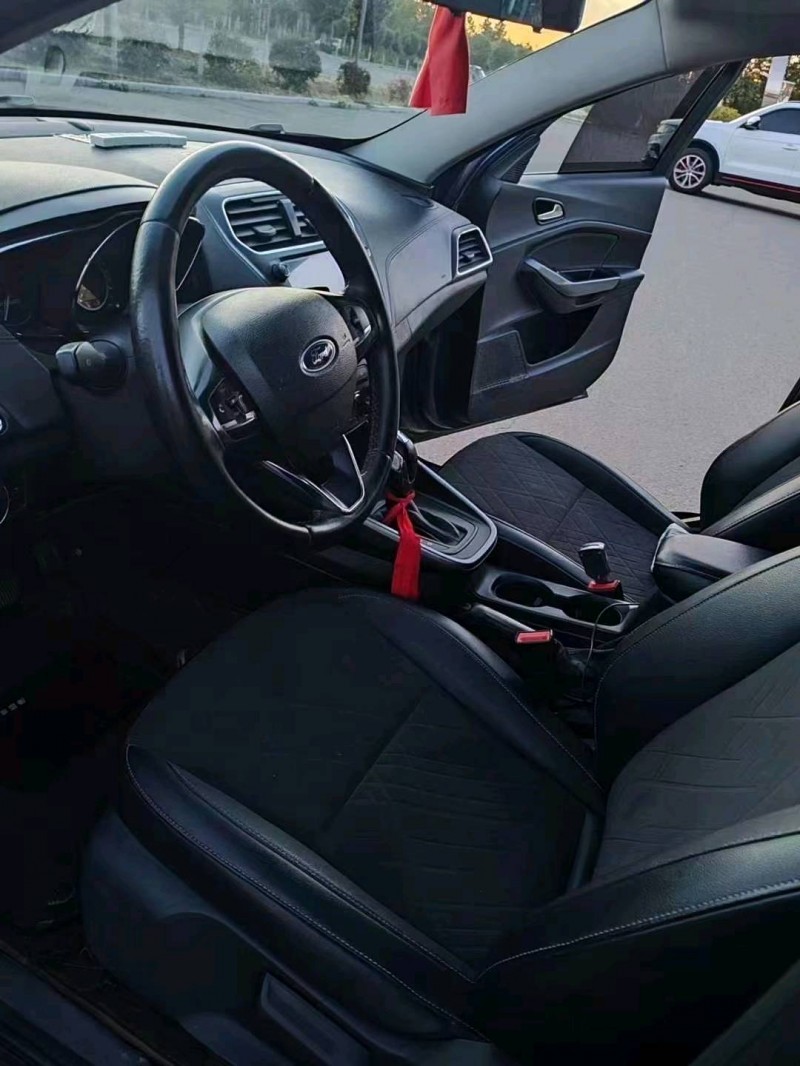 淄博20年福特福睿斯7