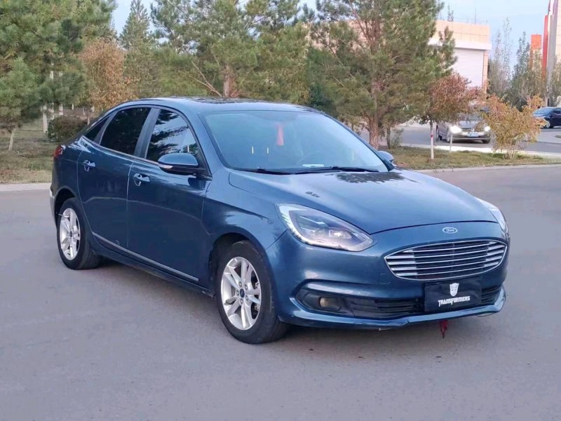 淄博20年福特福睿斯8