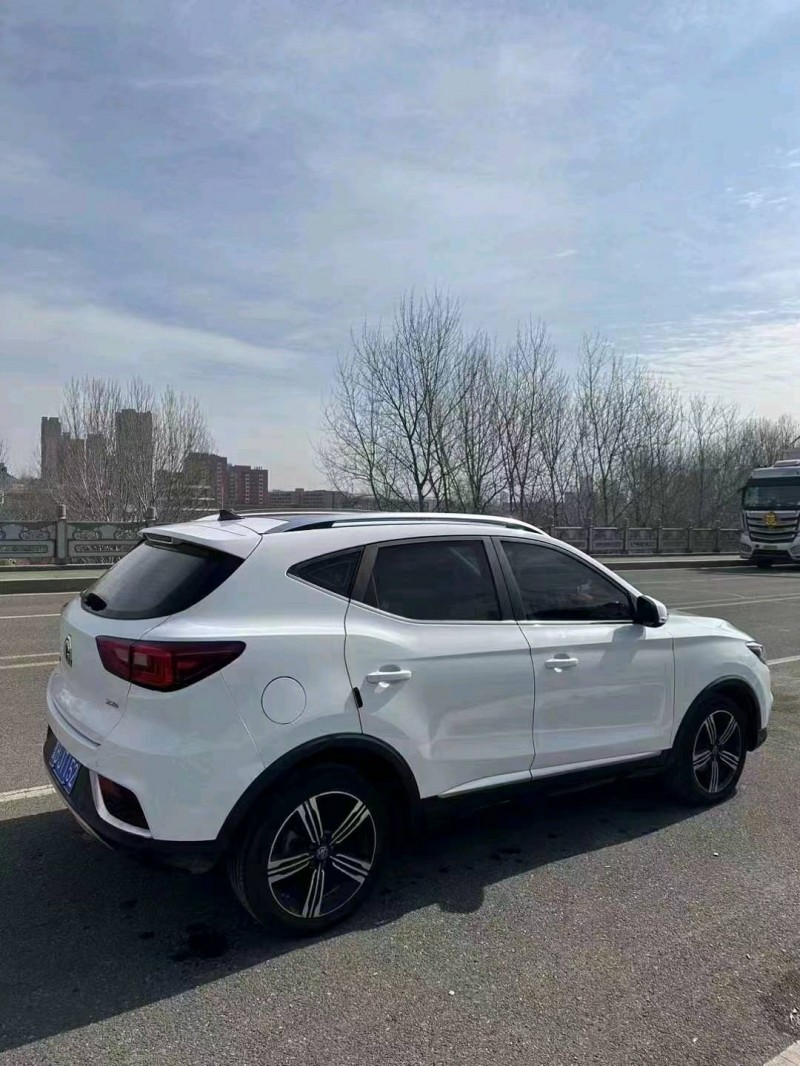 东营18年名爵ZS3
