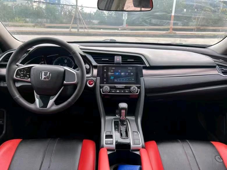 汕头21年本田思域3