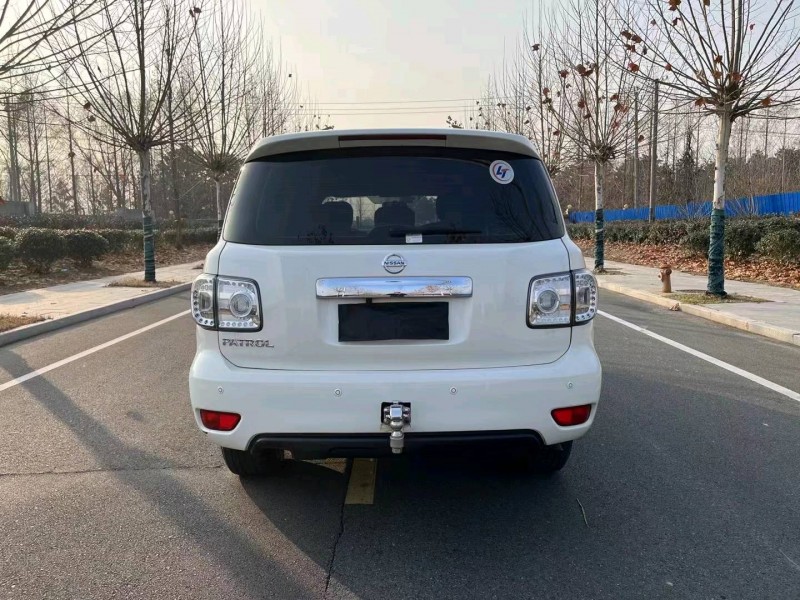 徐州18年日产途乐9