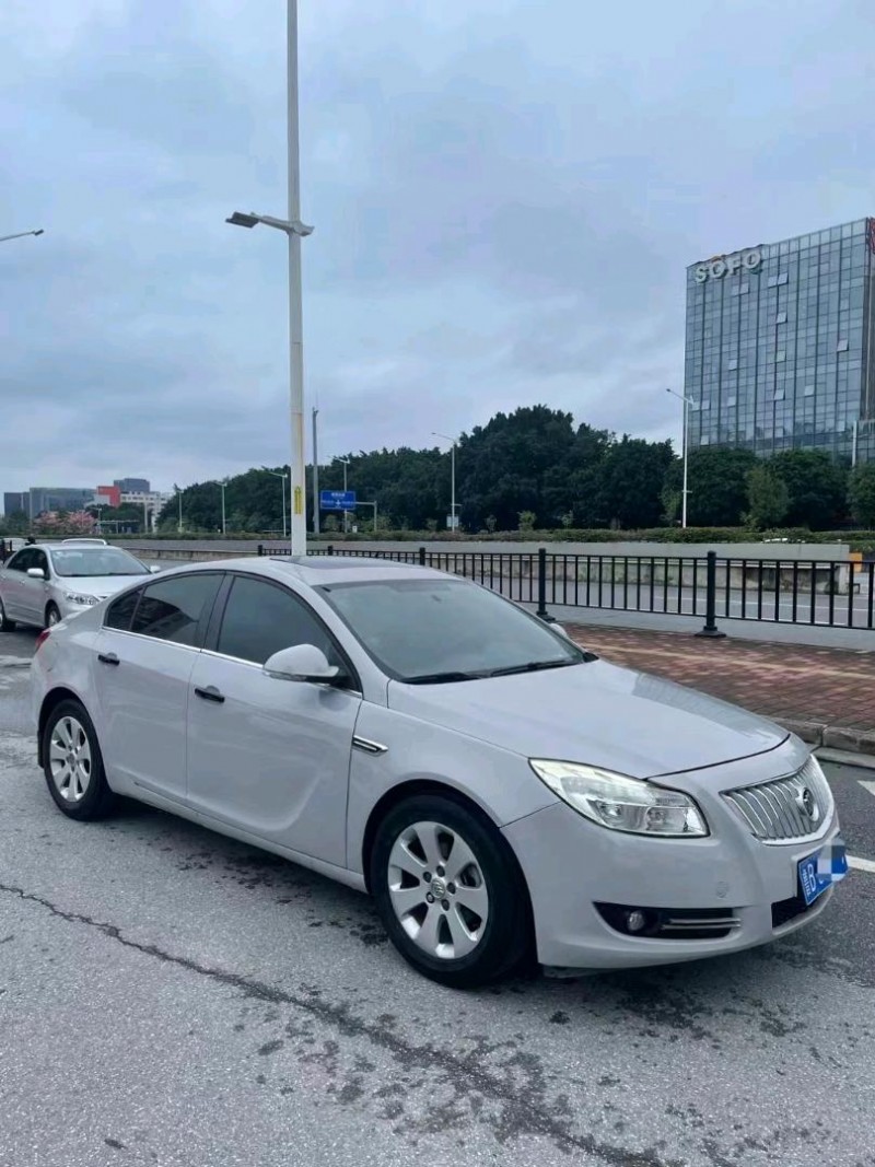 广州09年别克君威2