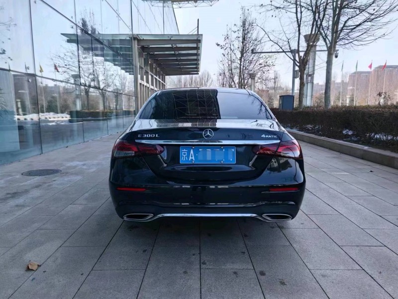 沧州21年奔驰E8