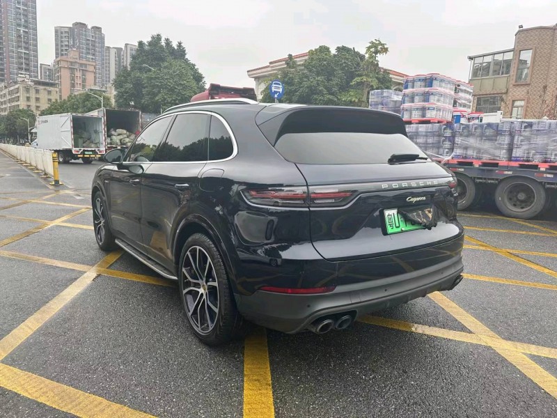 深圳22年保时捷卡宴8