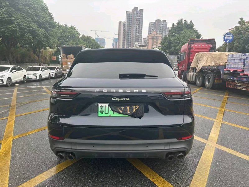 深圳22年保时捷卡宴9