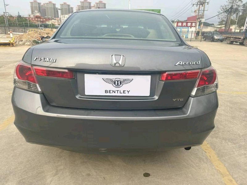 广州10年本田雅阁5