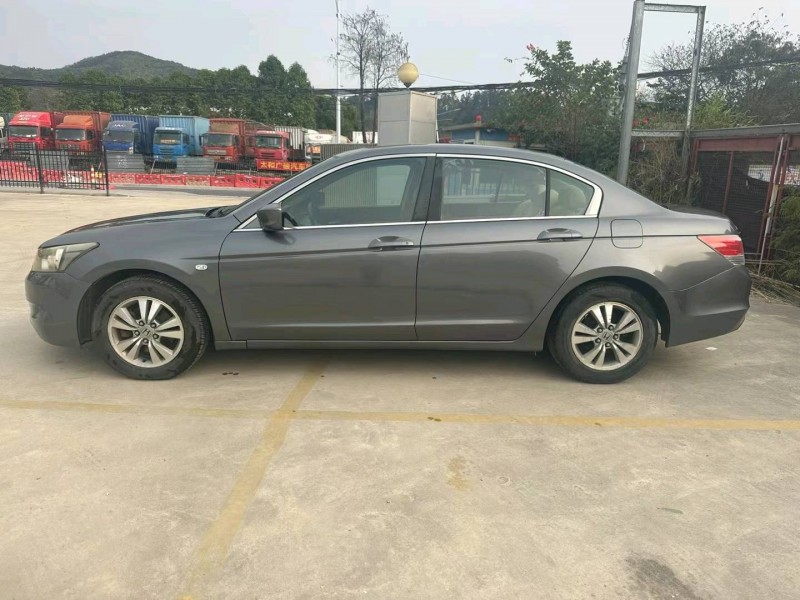 广州10年本田雅阁6