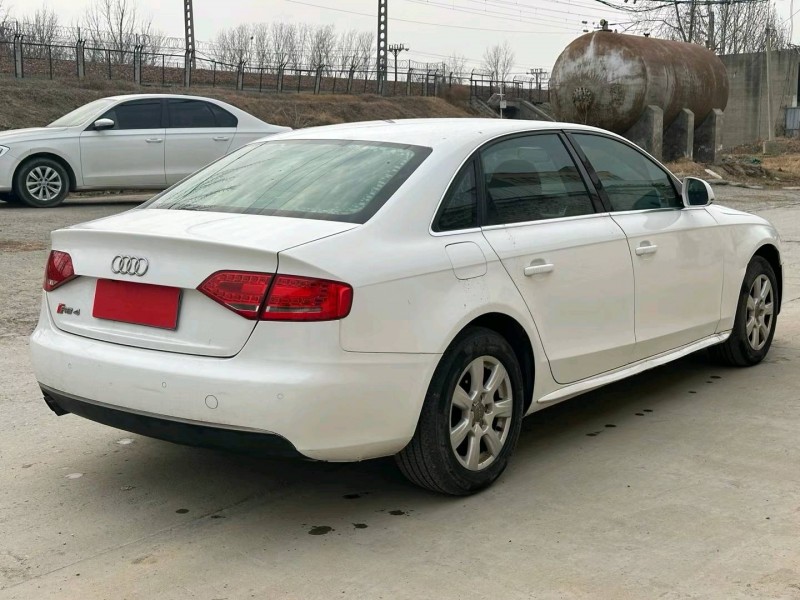 郑州11年奥迪A4L4