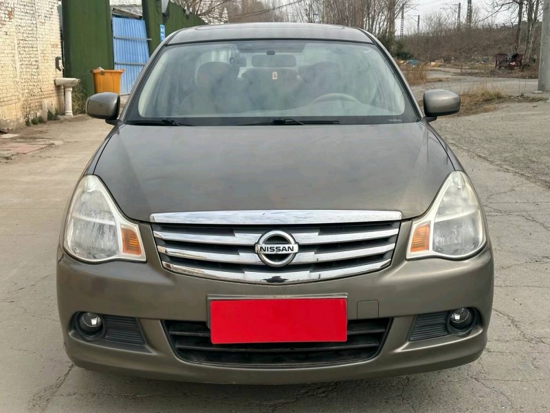 郑州11年日产轩逸1