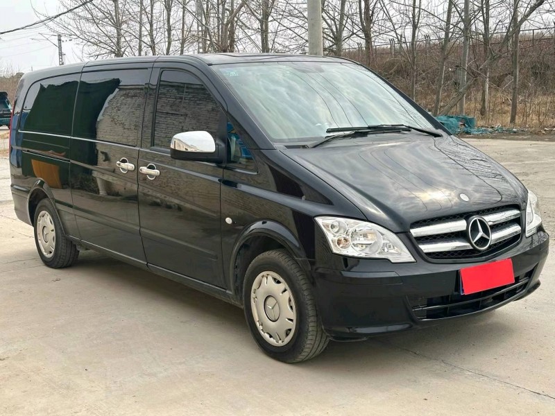 郑州15年奔驰威霆3